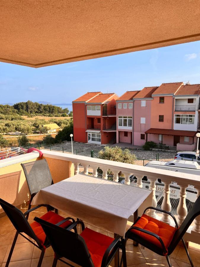 Apartment Plavia Biograd Biograd Na Moru Exterior foto